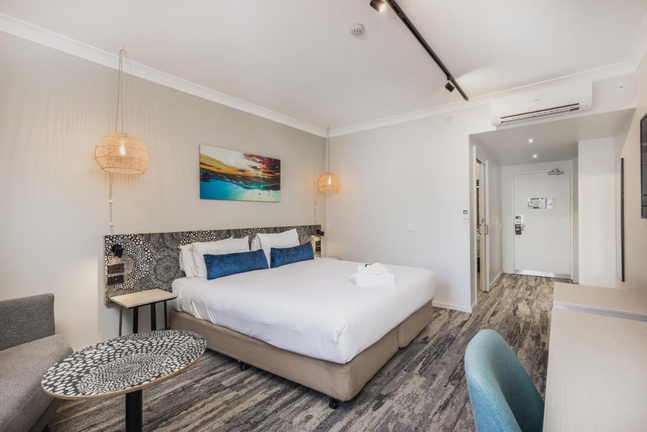 Mermaid Waters By Nightcap Gold Coast